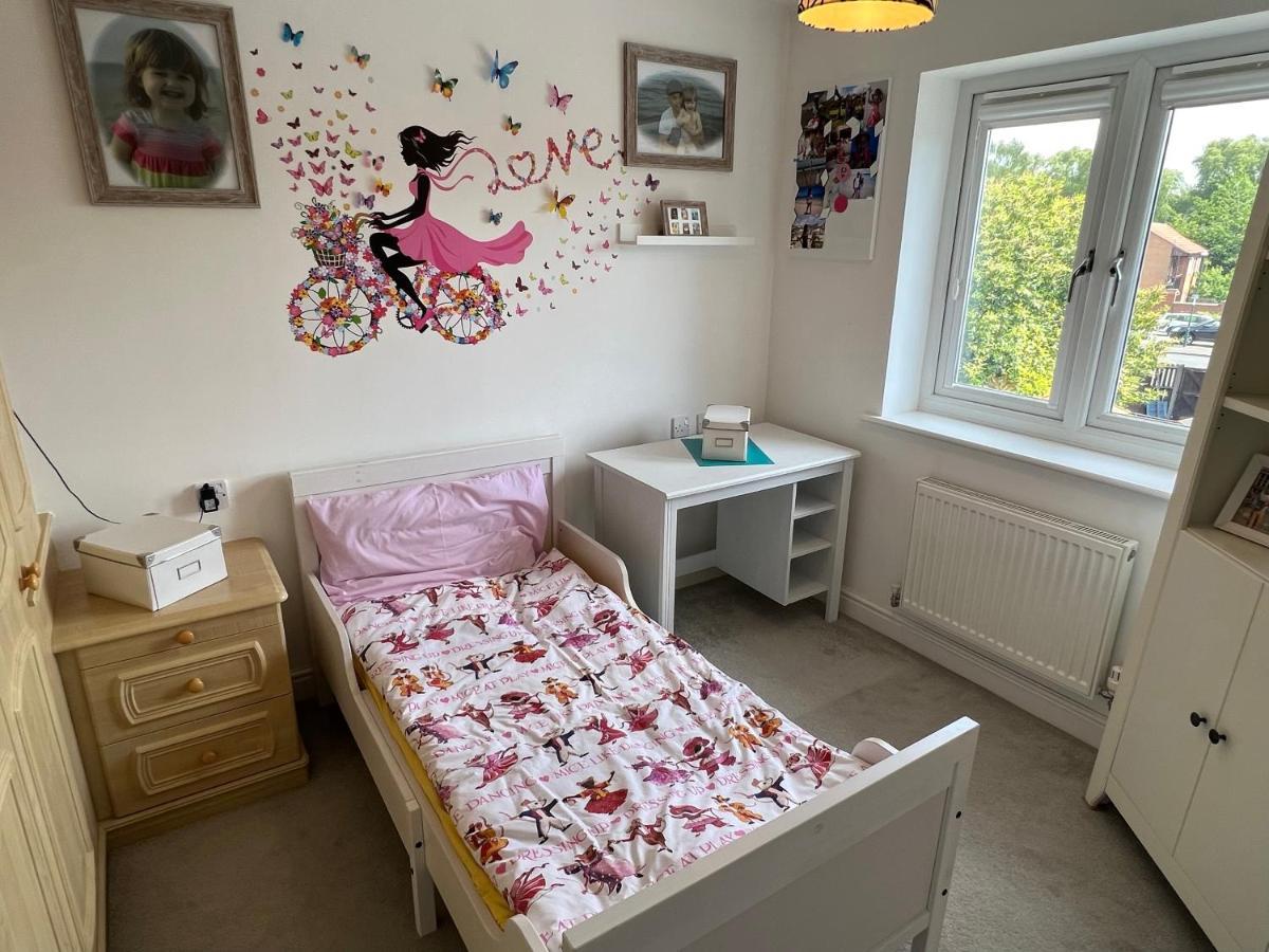 Simply Stunning 2 Bedroom Home With Parking Space Nottingham Esterno foto