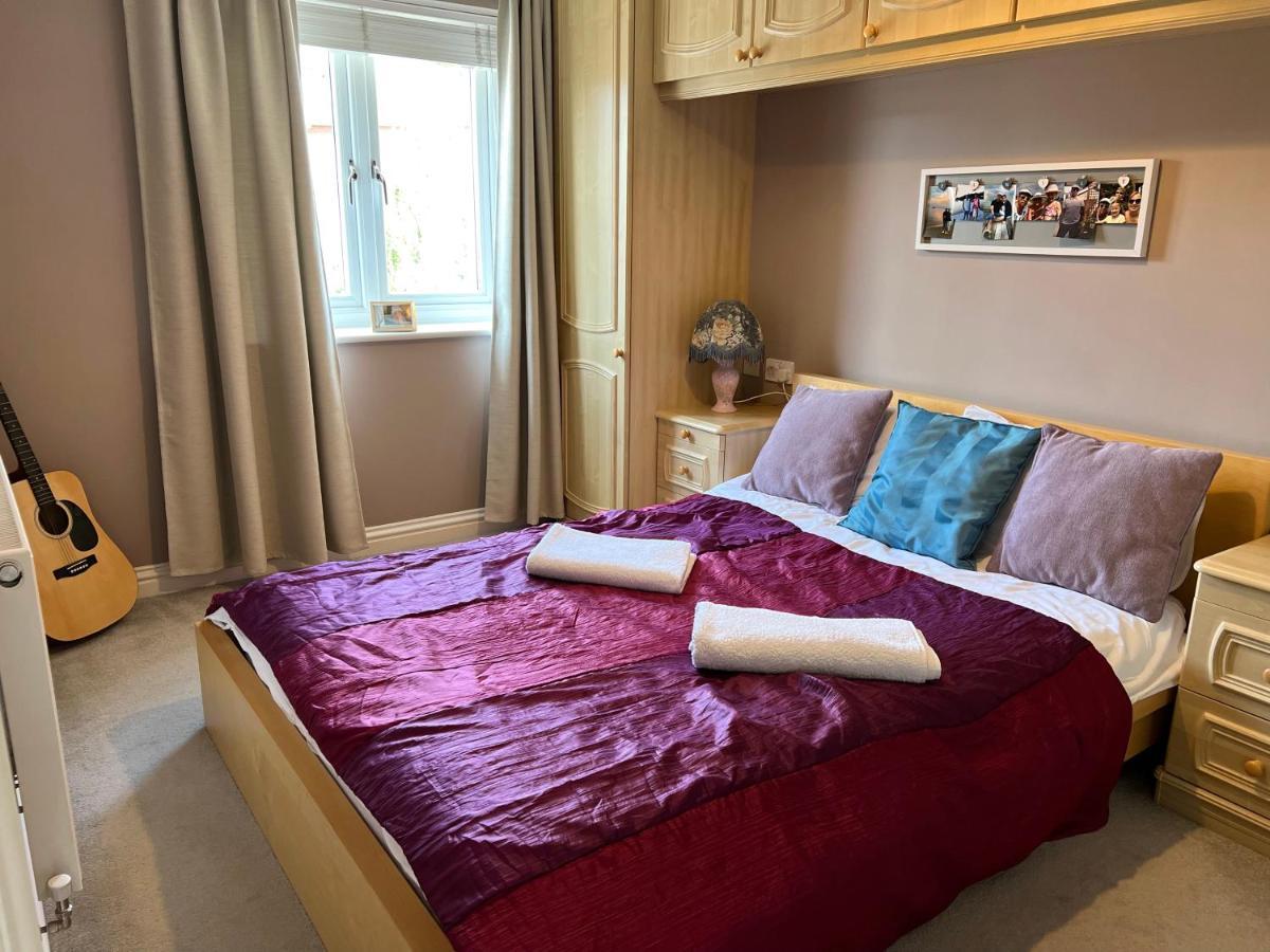 Simply Stunning 2 Bedroom Home With Parking Space Nottingham Esterno foto