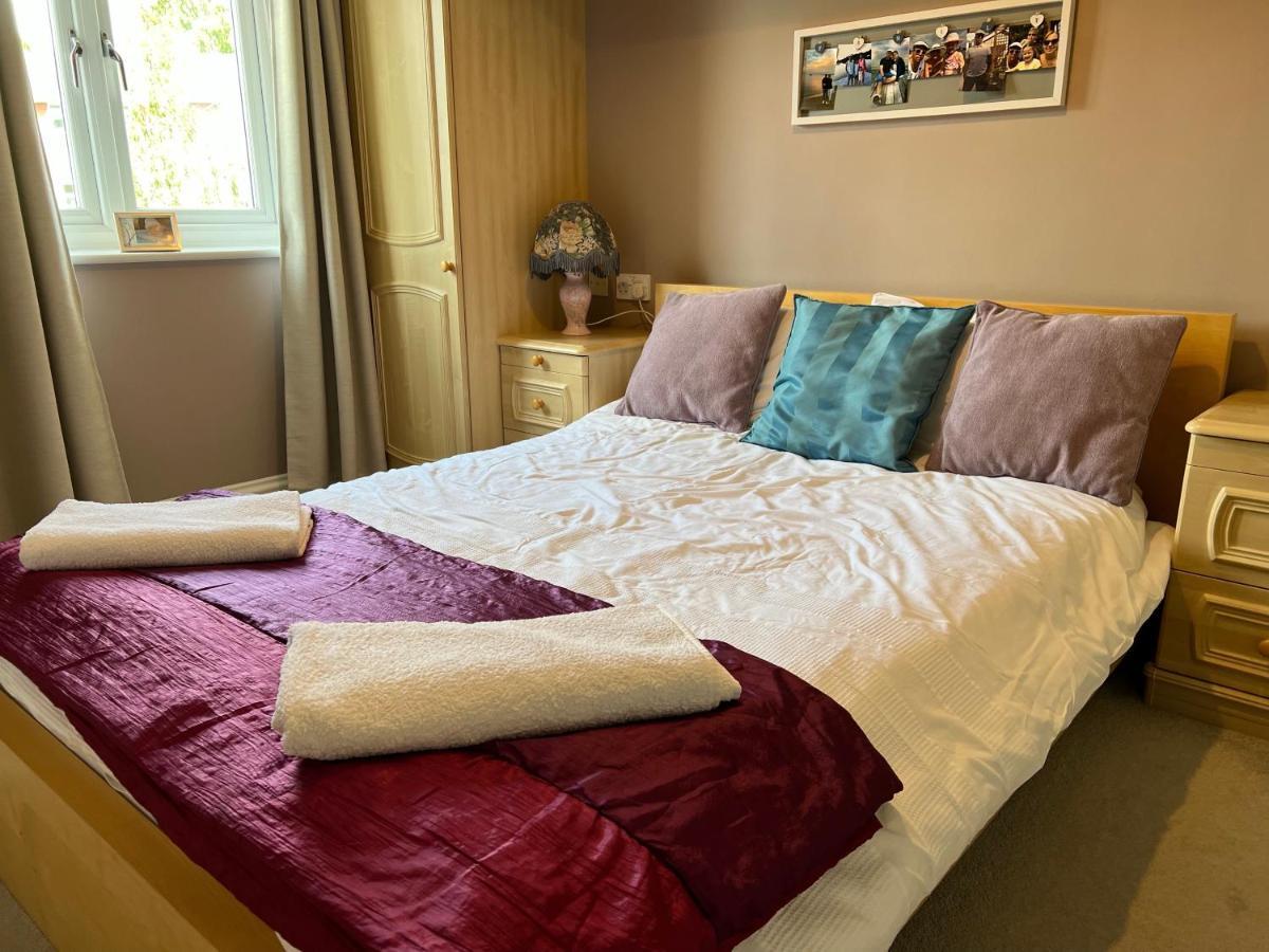 Simply Stunning 2 Bedroom Home With Parking Space Nottingham Esterno foto